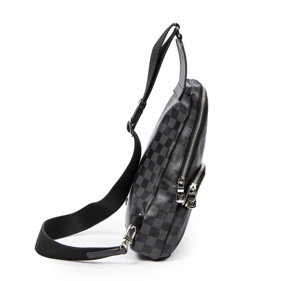 Louis Vuitton Avenue Slingbag - Picture 3 of 8